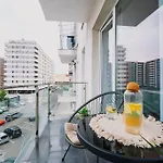 The Cozynook - Iulius Park & Mall, Modern, Private Parking Apartment