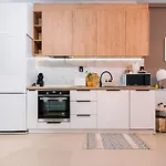The Cozynook - Iulius Park & Mall, Modern, Private Parking Apartment *