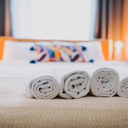 The Cozy Nook - Iulius Park & Mall, Modern, Private Parking