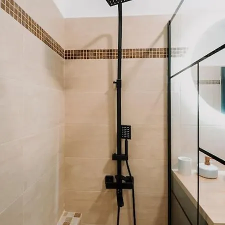 The Cozy Nook - Iulius Park & Mall, Modern, Private Parking 아파트 *