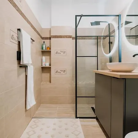 아파트 The Cozy Nook - Iulius Park & Mall, Modern, Private Parking 클루지나포카