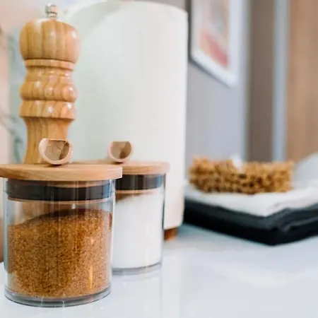 The Cozy Nook - Iulius Park & Mall, Modern, Private Parking 아파트