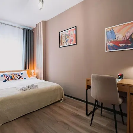 The Cozy Nook - Iulius Park & Mall, Modern, Private Parking 아파트