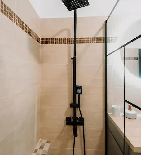 The Cozynook - Iulius Park & Mall, Modern, Private Parking Apartment *