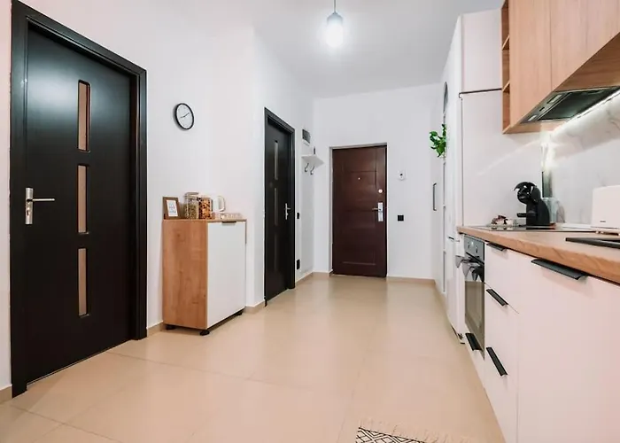 The Cozynook - Iulius Park & Mall, Modern, Private Parking Apartment *